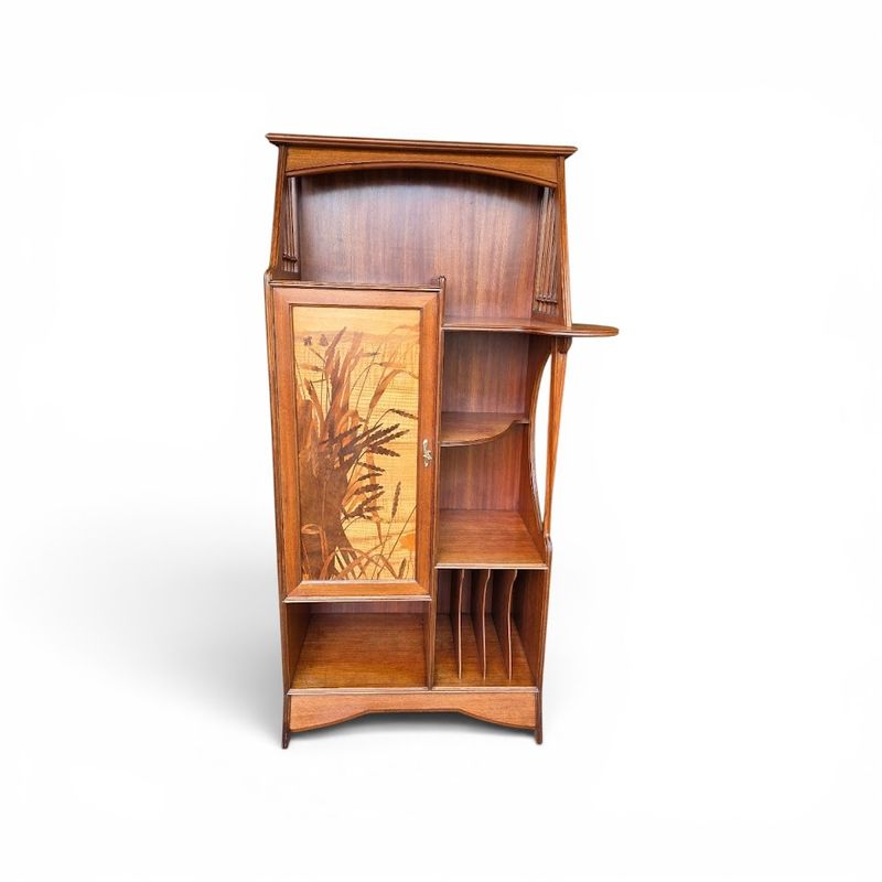 Louis Majorelle Cabinet de Collectionneur “Aux Blés”