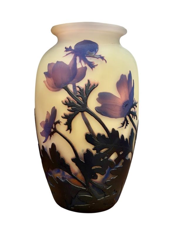 Muller Frères Lunéville Vase "Aux Anémones"