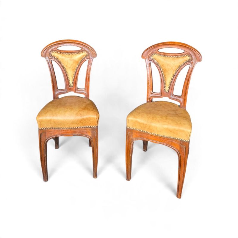 Eugène Vallin Paire De Chaises Chêne Massif